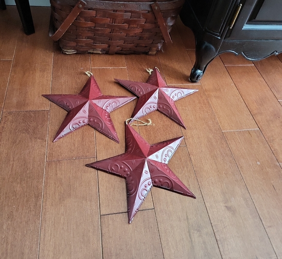 Other - Primitive Rustic Red Metal Star Ornaments